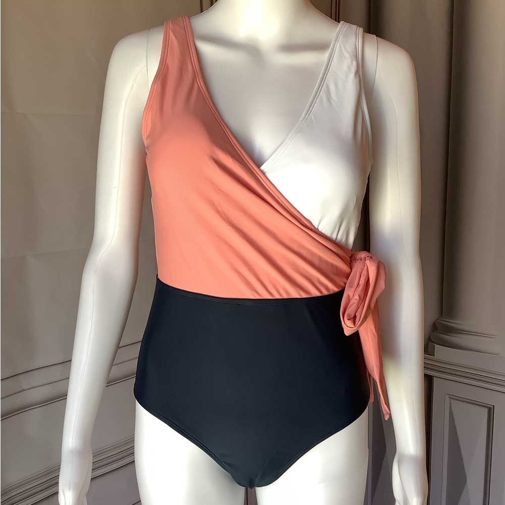 **Cupshe** Women's One Piece Swimsuit Wrap Color Block Tie Side NWT Medium NWOT